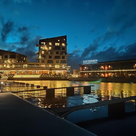 Slottsholmen Hotell Och Restaurang Västervik Exterior foto